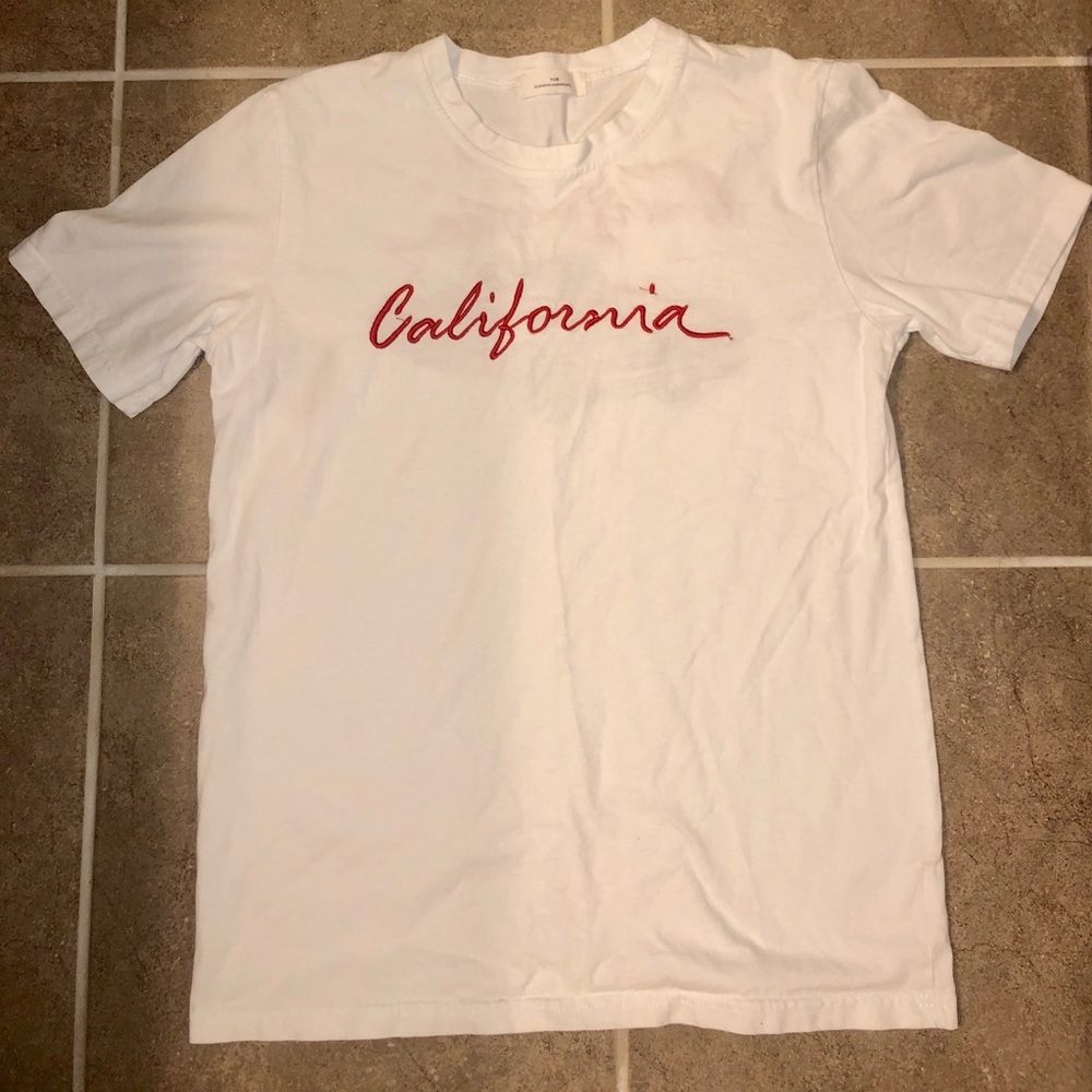 CUTE WHITE T-SHIRT WITH TRENDY EMBROIDERING